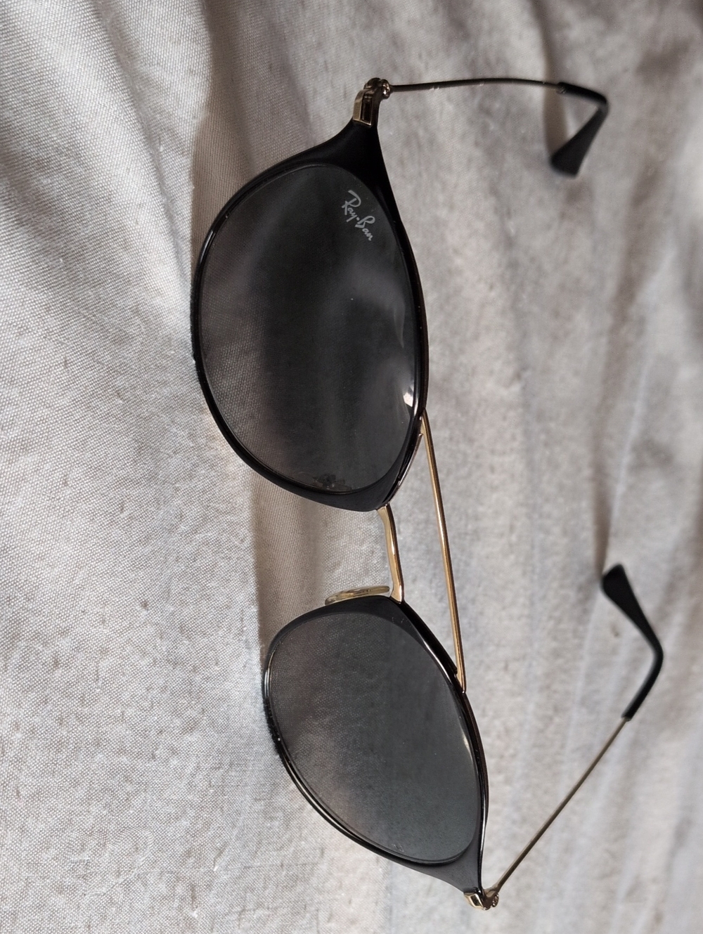 Ray-Ban Men’s Black & Gold Pilot Sunglasses